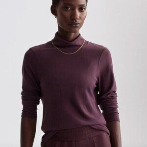 Varley Astrid Fitted Long-Sleeve Tee in Huckleberry NWT